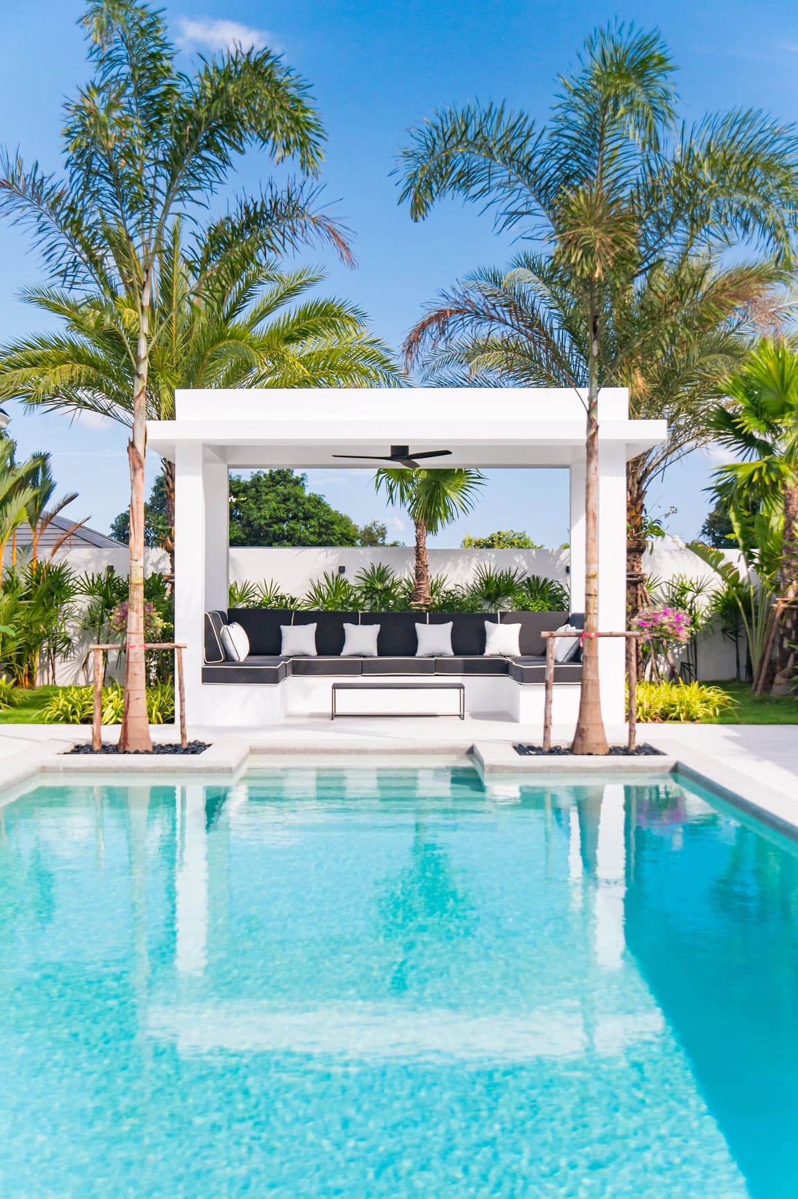 7 – Mo Real Estate villa markia outdoor